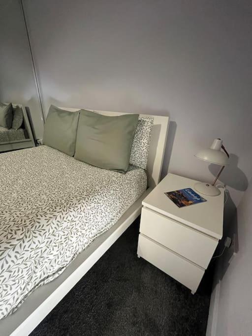 Boyds Entry Flat Old Town Apartment เอดินบะระ ภายนอก รูปภาพ